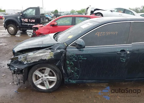 2014 Toyota Camry Se from USA, damaged, VIN 4T1BF1FK3EU733032